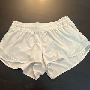 Hotty hot low rise 2.5” shorts lululemon